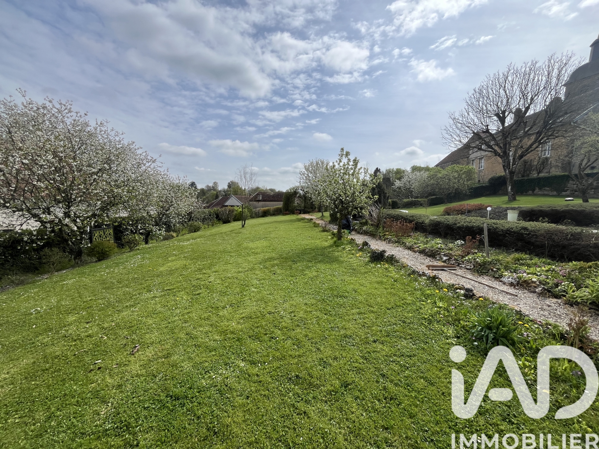 Maison de 311 m² à Champsevraine (52500)