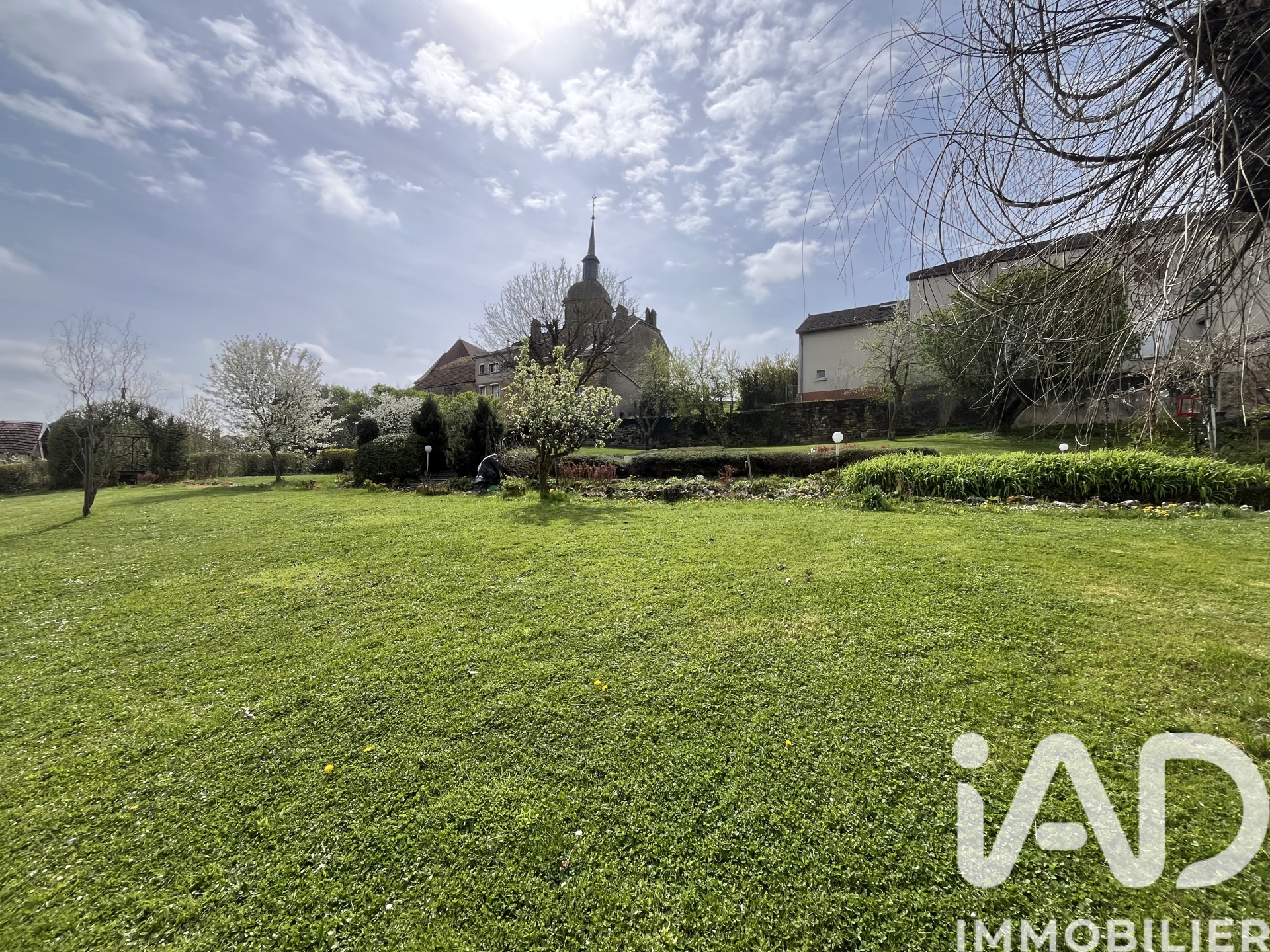 Maison de 311 m² à Champsevraine (52500)
