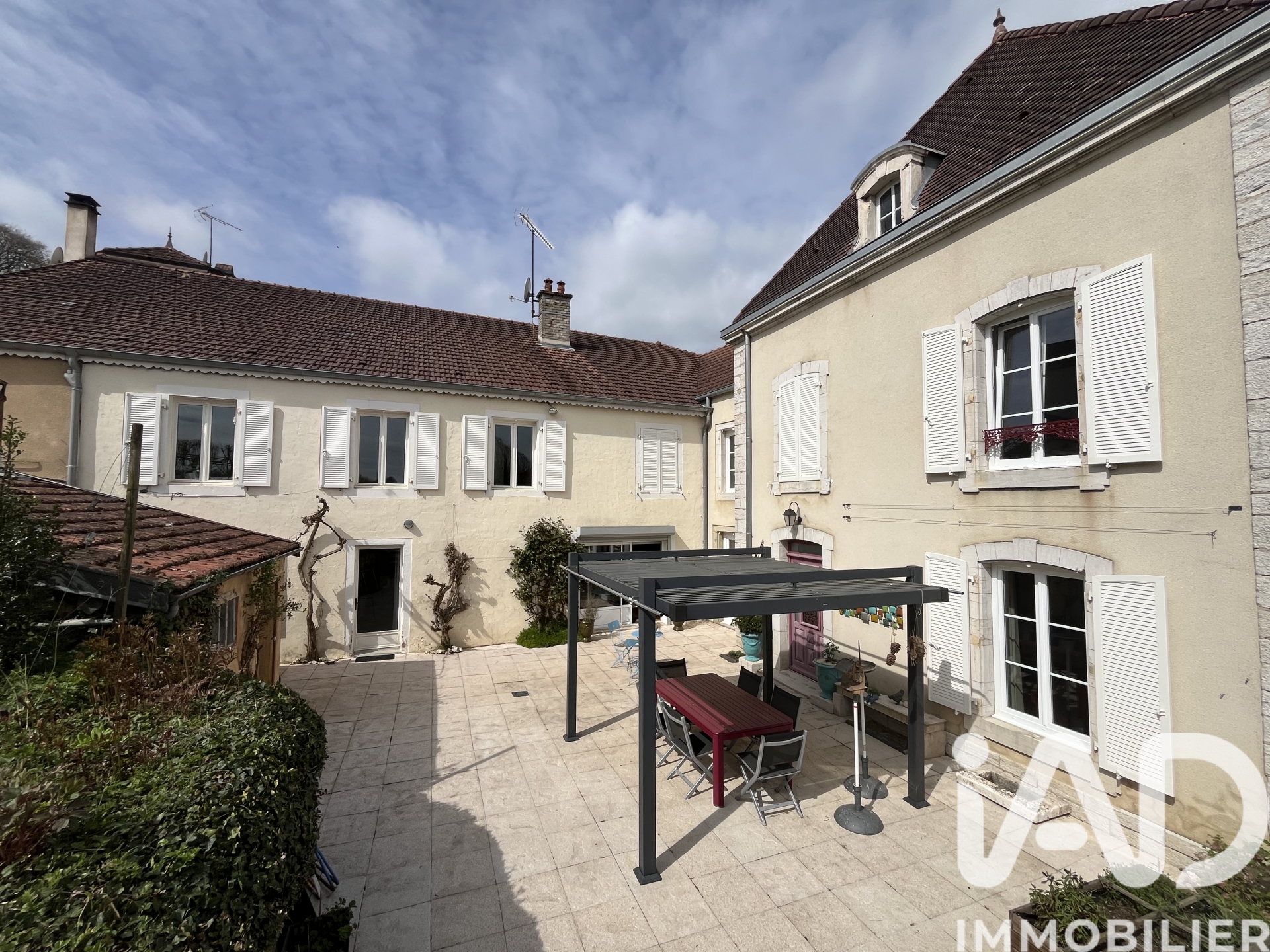 Maison de 311 m² à Champsevraine (52500)