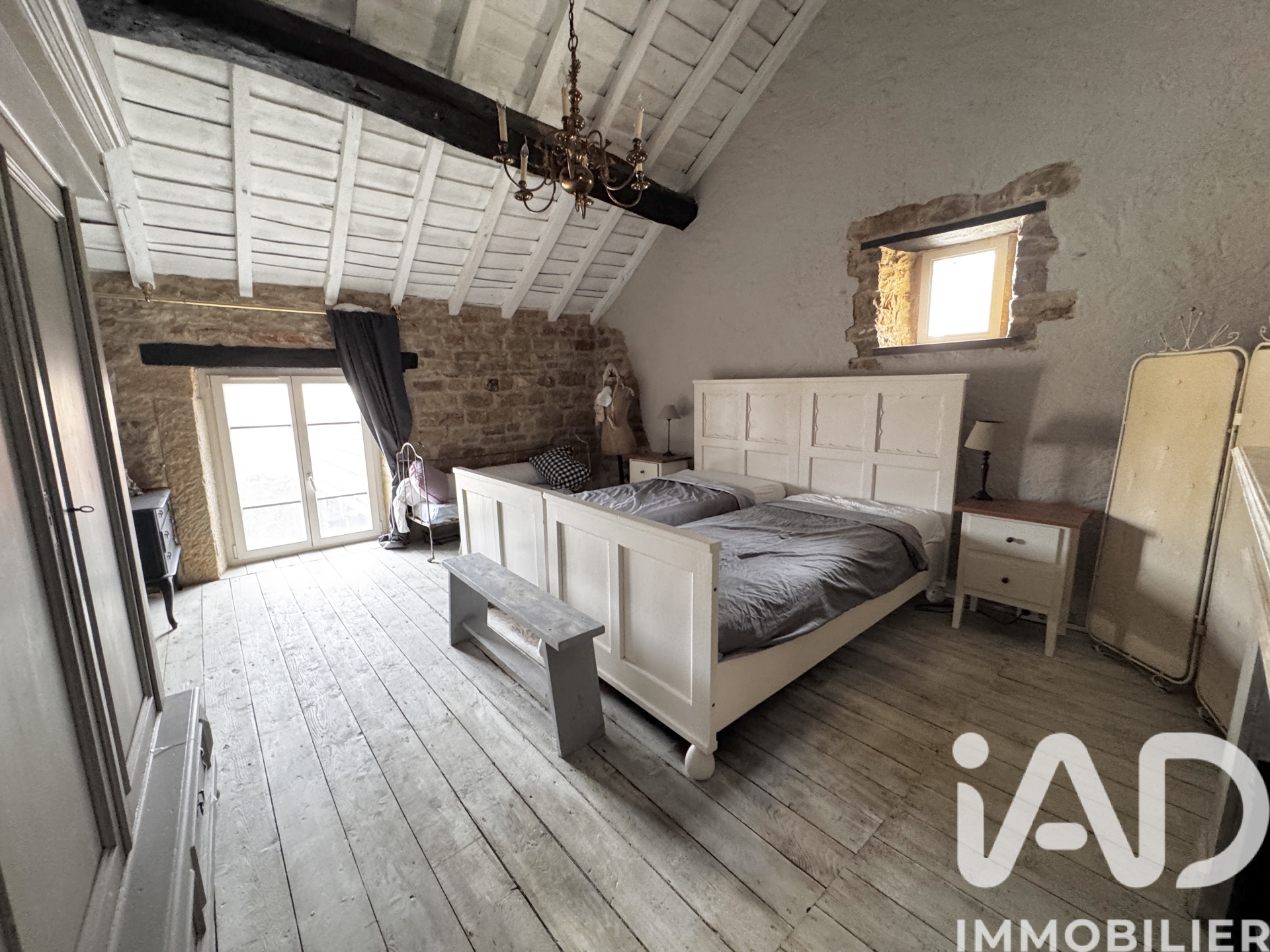 Maison de 216 m² à Champsevraine (52500)