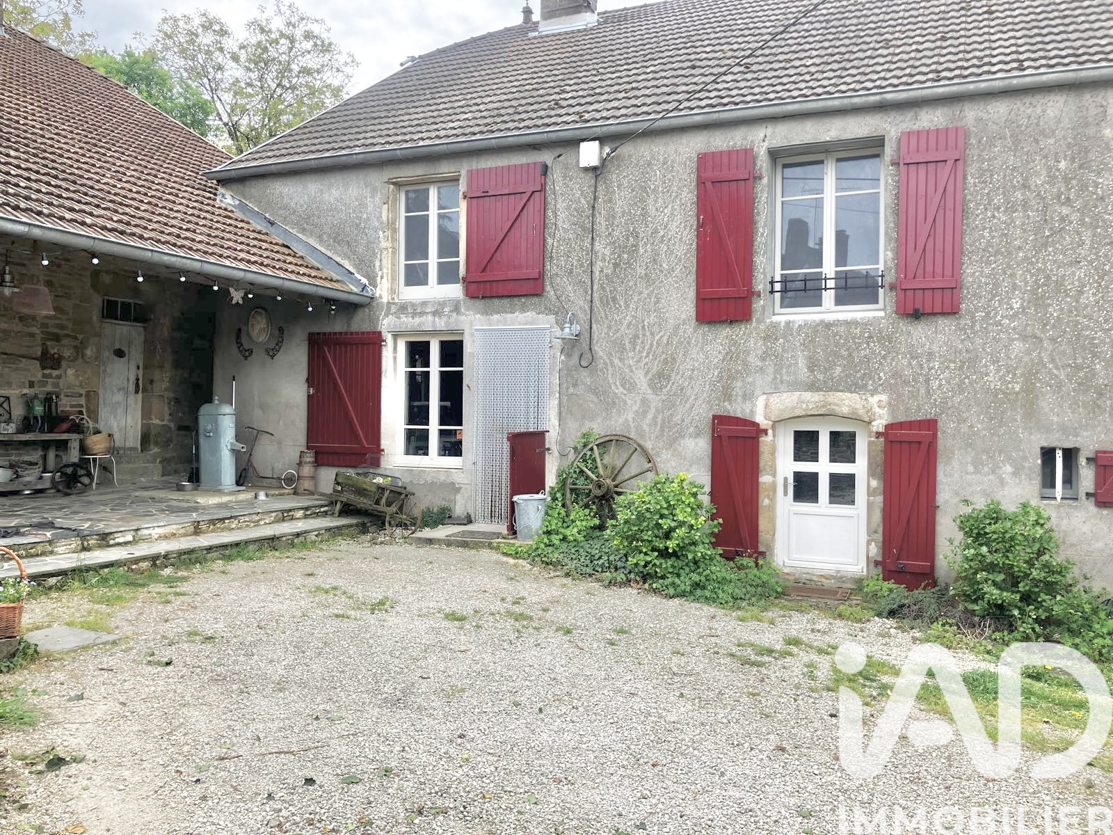 Maison de 216 m² à Champsevraine (52500)