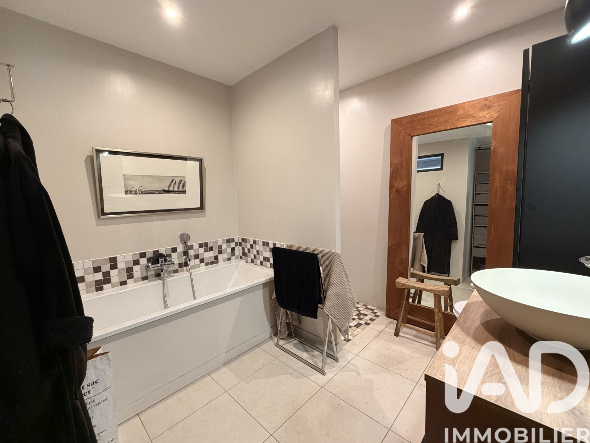 Maison de 251 m² à Saint-Broingt-les-Fosses (52190)