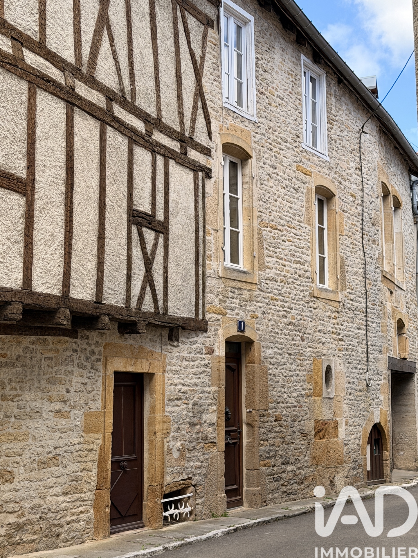 Maison de 184 m² à Langres (52200)