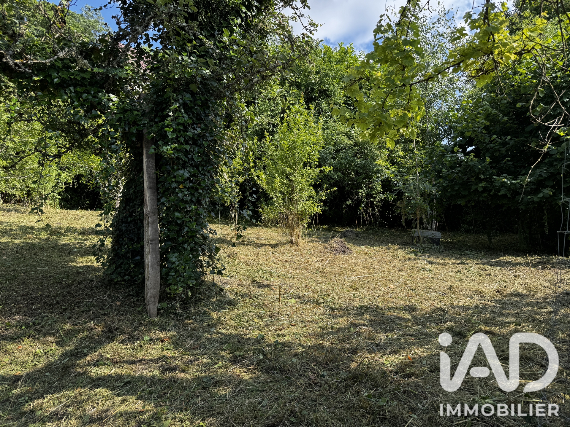Terrain de 1500 m² à Langres (52200)