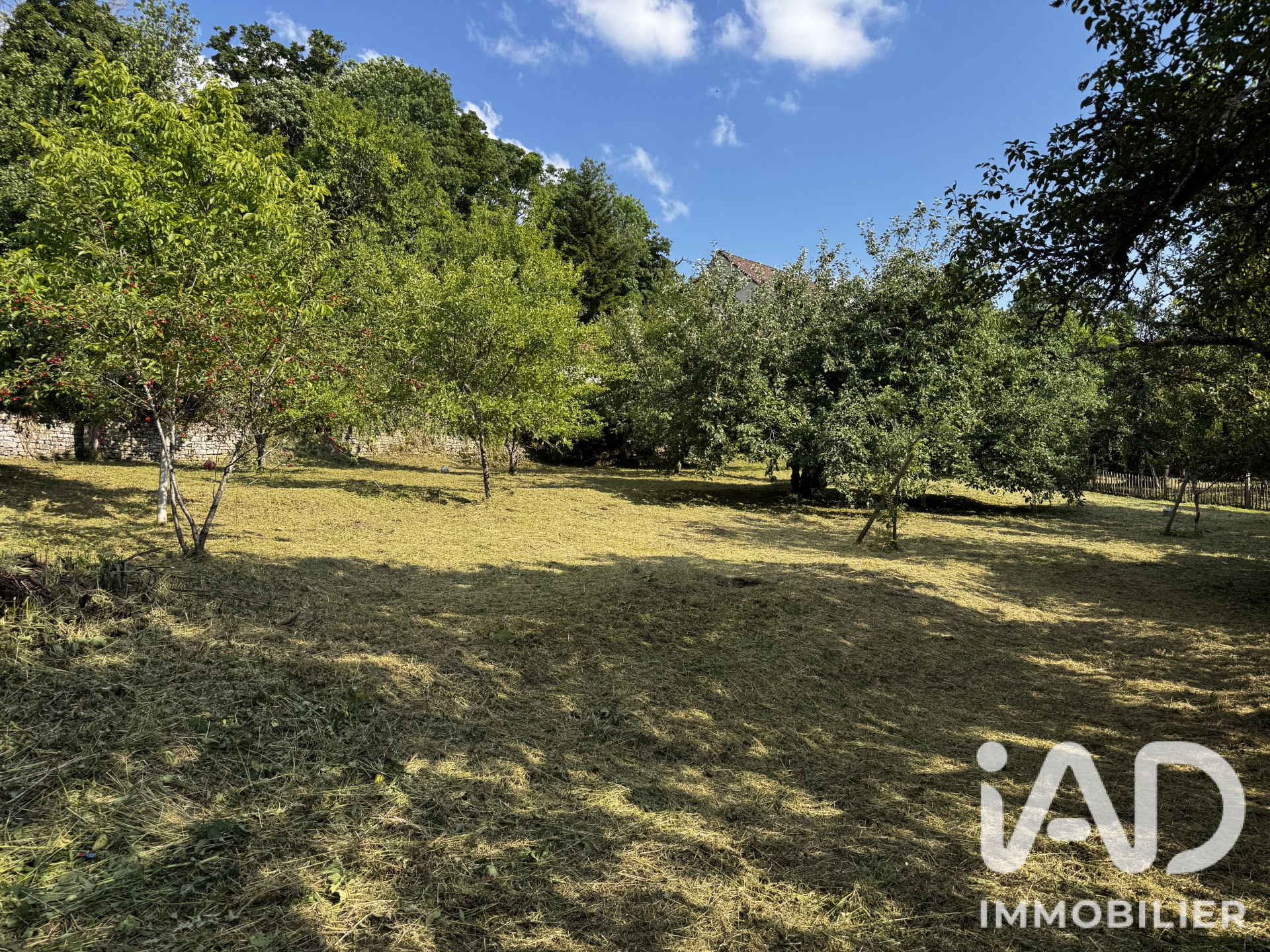 Terrain de 1500 m² à Langres (52200)