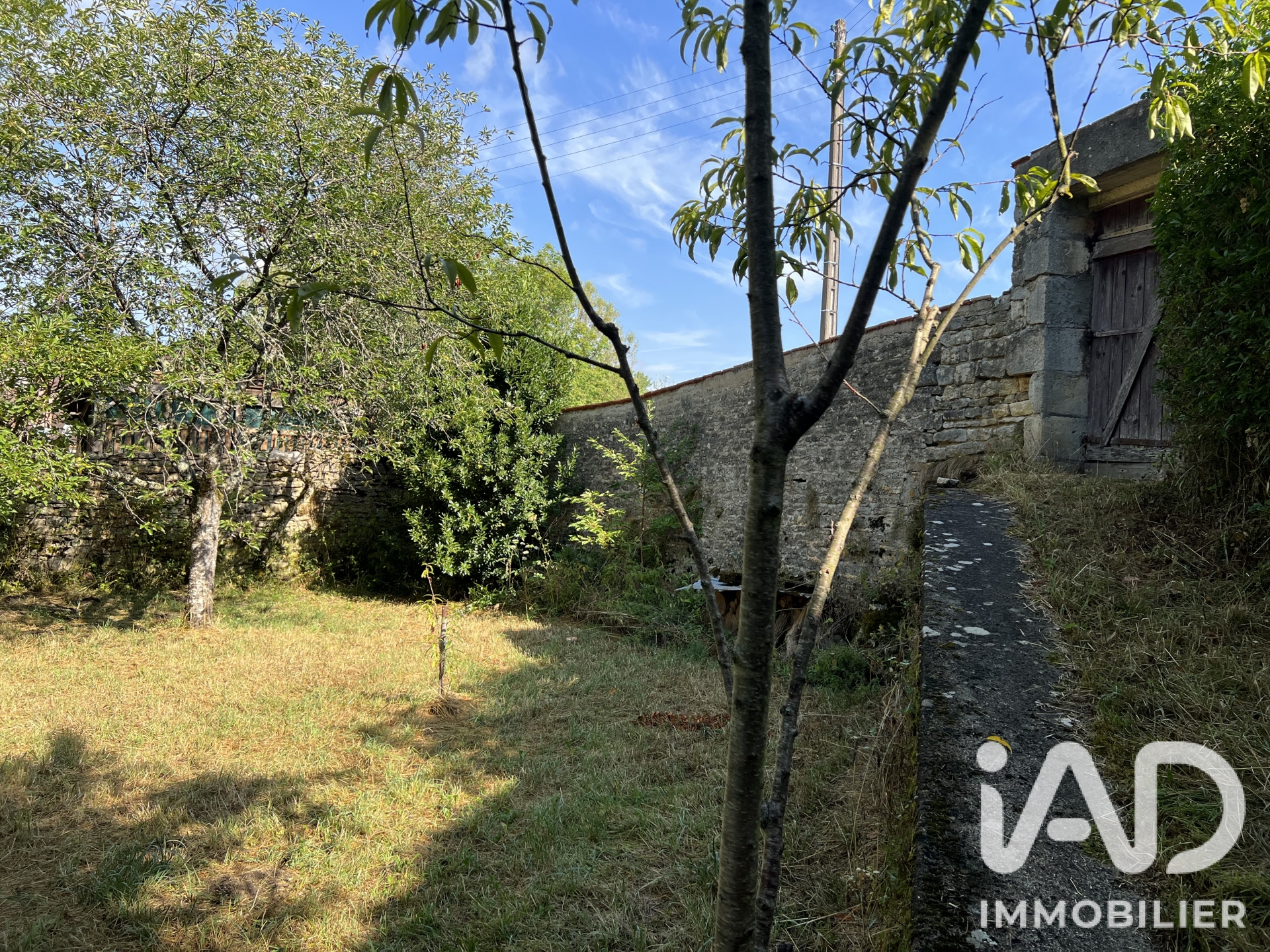 Terrain de 1832 m² à Auberive (52160)