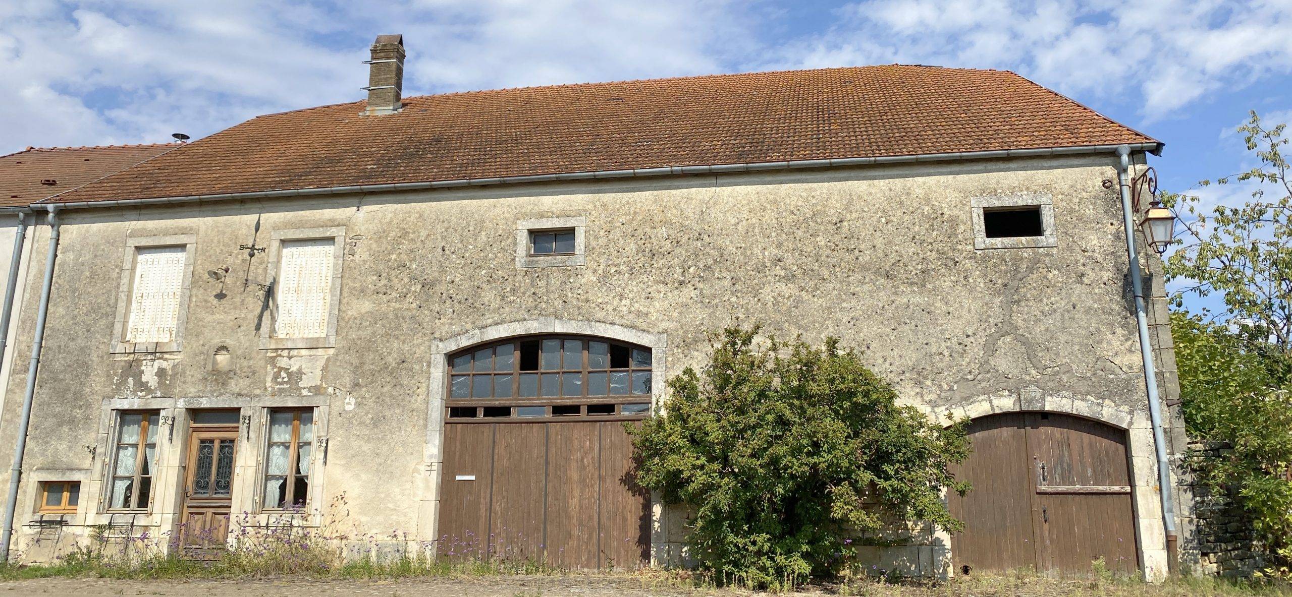 Maison de 100 m² à Celles-en-Bassigny (52360)