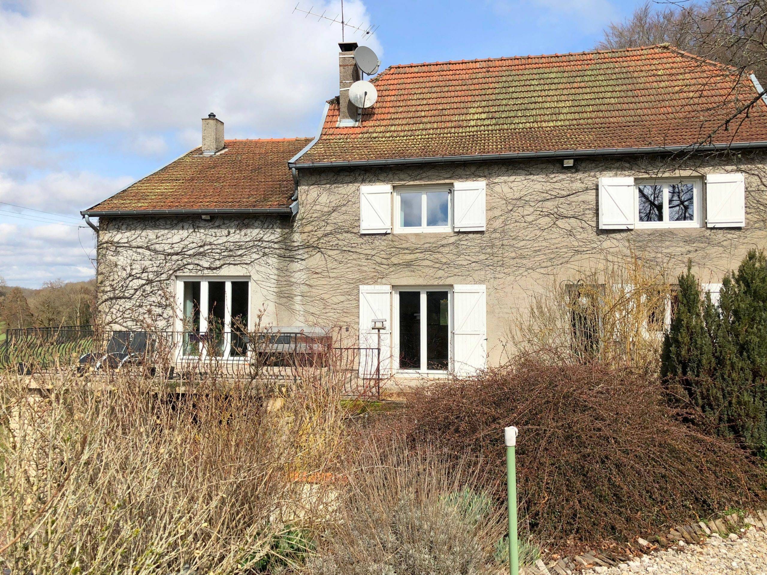 Maison de 298 m² à Lanques-sur-Rognon (52800)