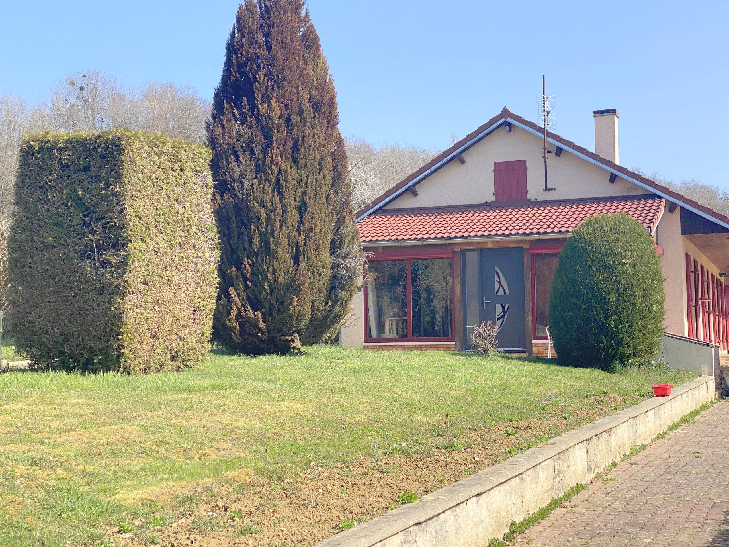 Maison de 155 m² à Bannes (52360)