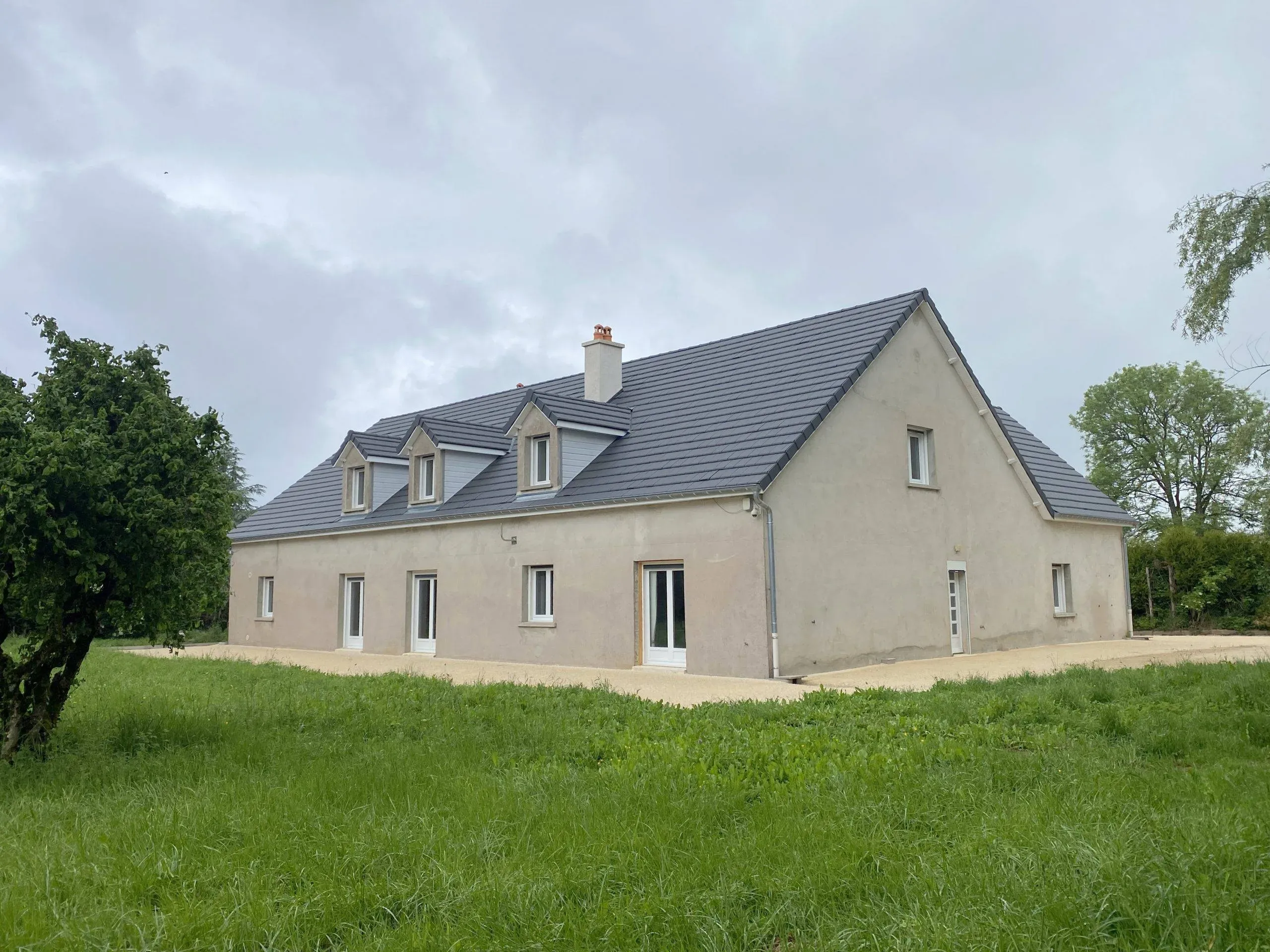 Maison de 400 m² à Marcilly en Bassigny (52360)
