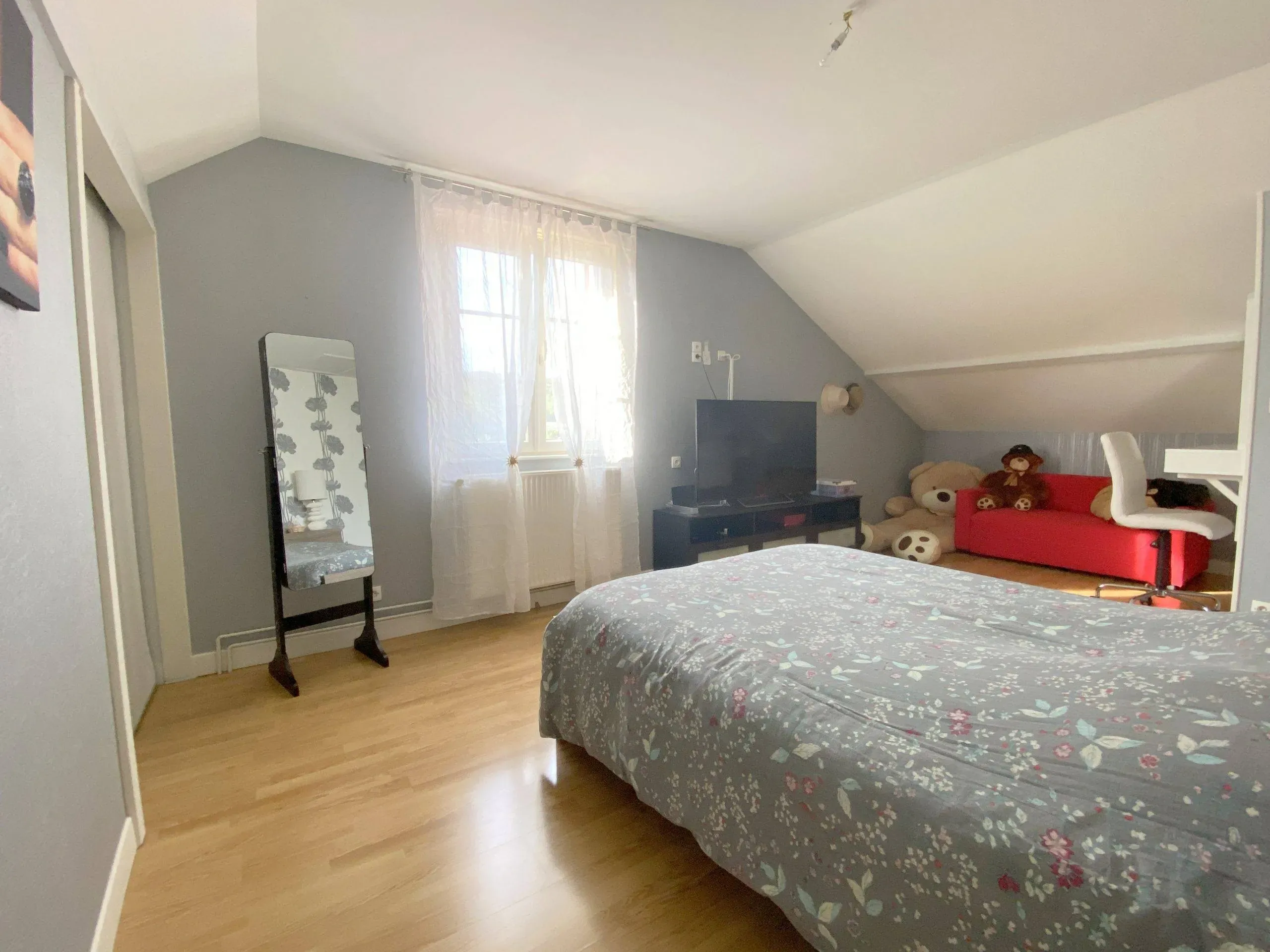 Maison de 105 m² à Torcenay (5260)