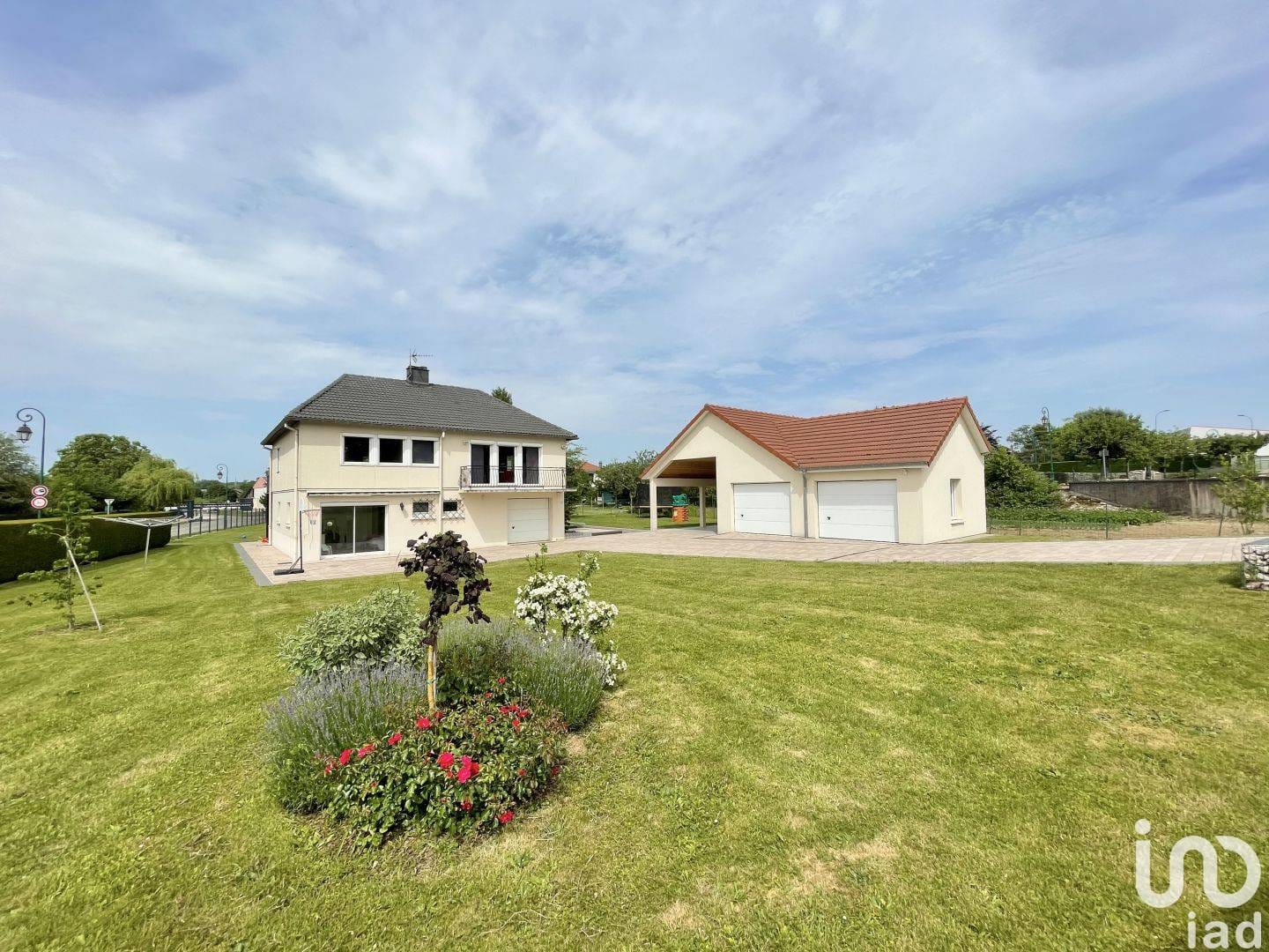 Maison de 235 m² à Saints-Geosmes (52200)