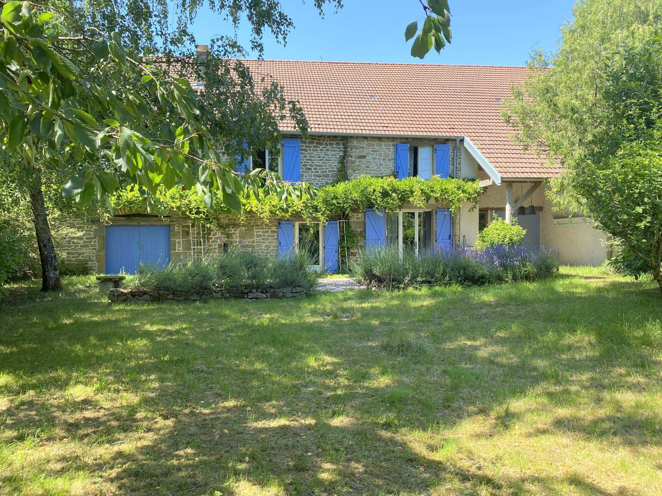 Maison de 232 m² à Hortes (52600)
