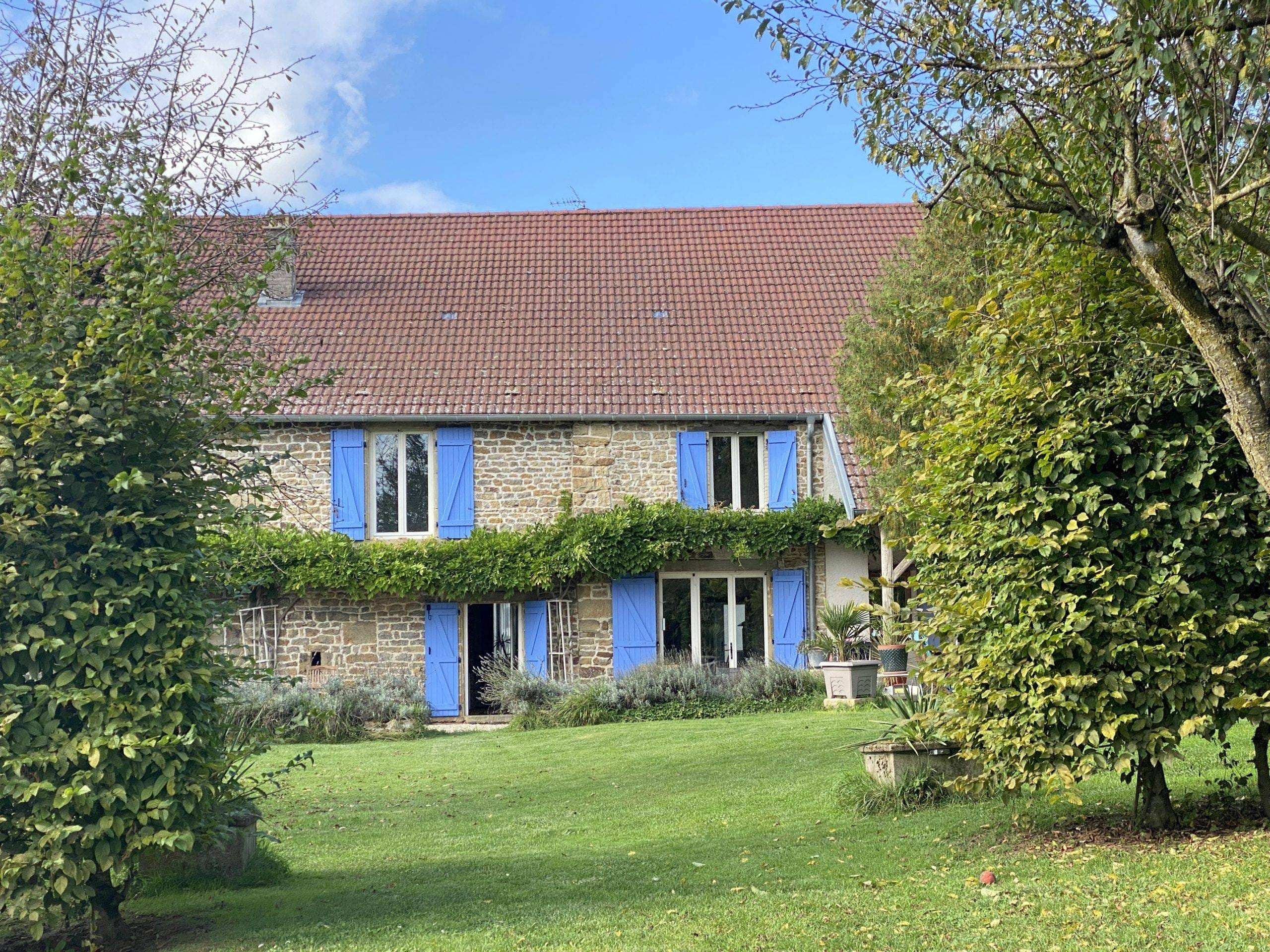 Maison de 232 m² à Hortes (52600)