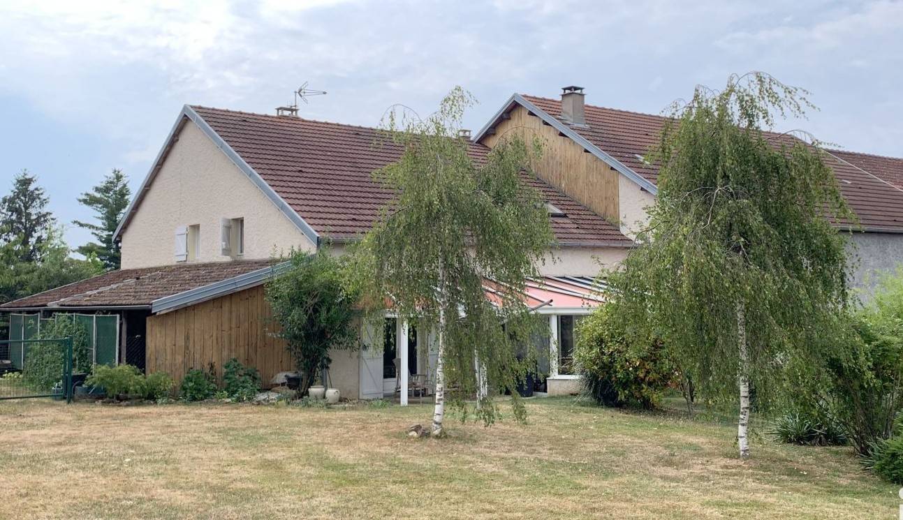 Maison de 180 m² à Hortes (52600)