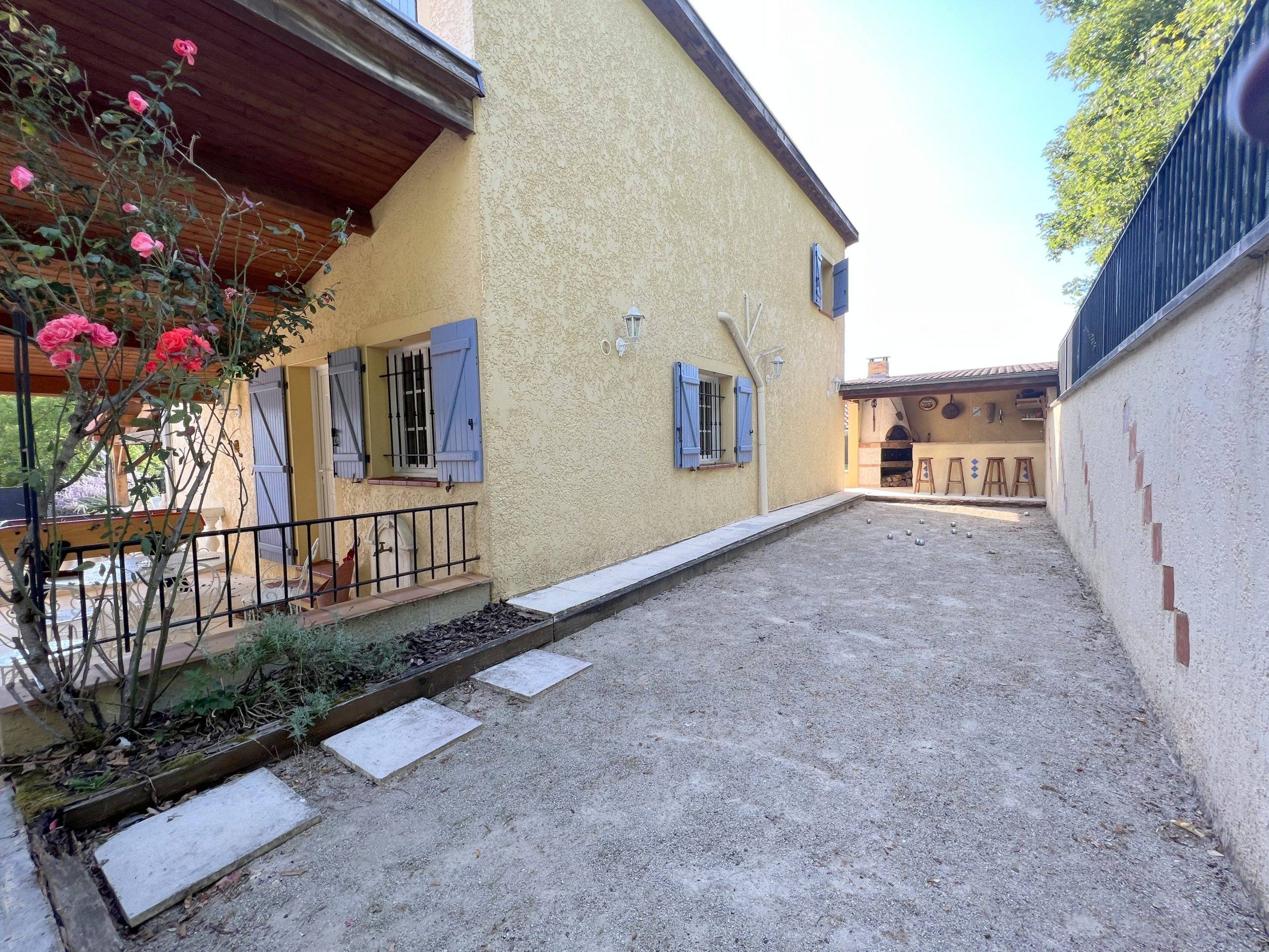 Maison de 85 m² à Charmes (52360)