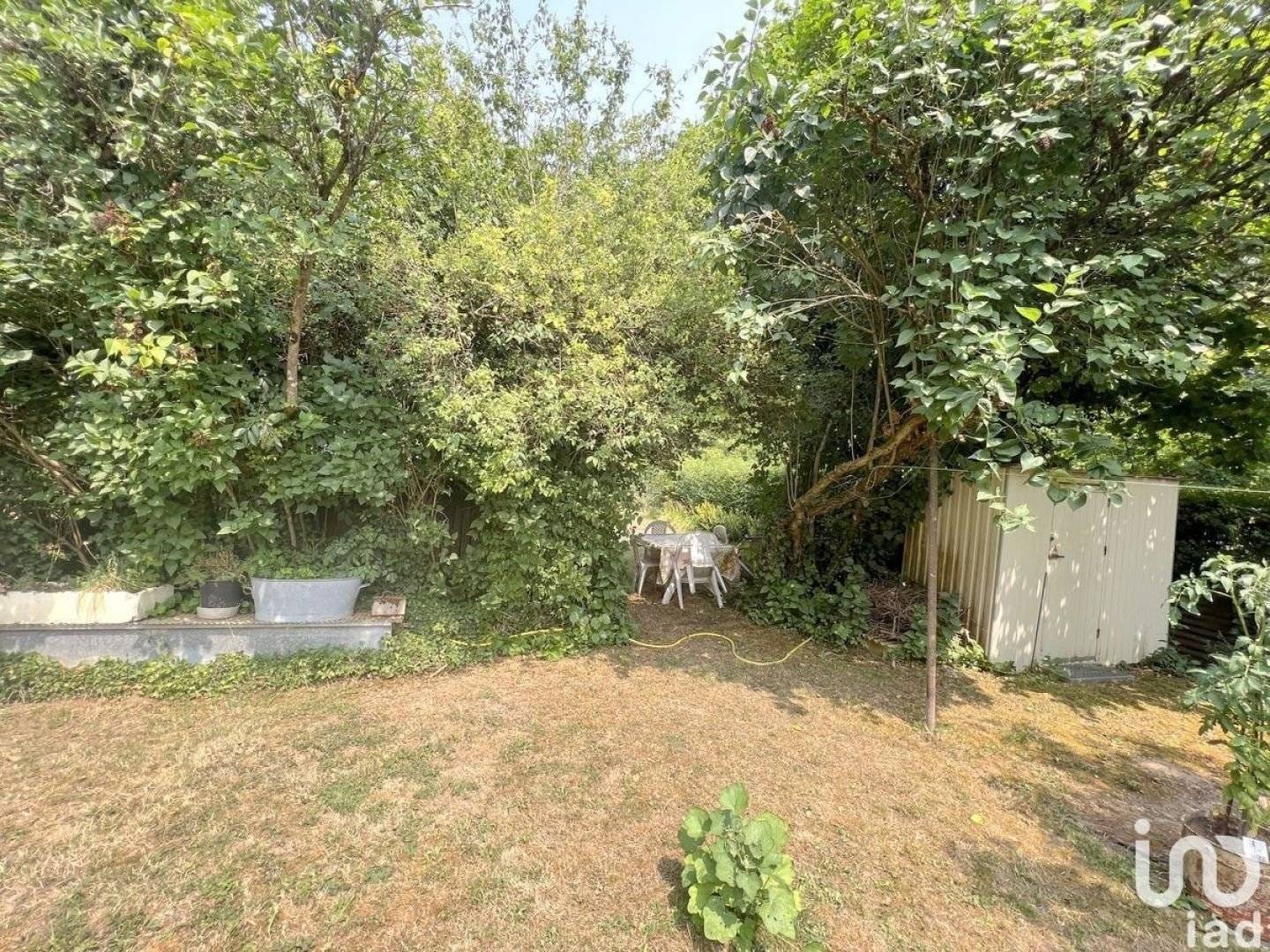 Maison de 20 m² (52200)