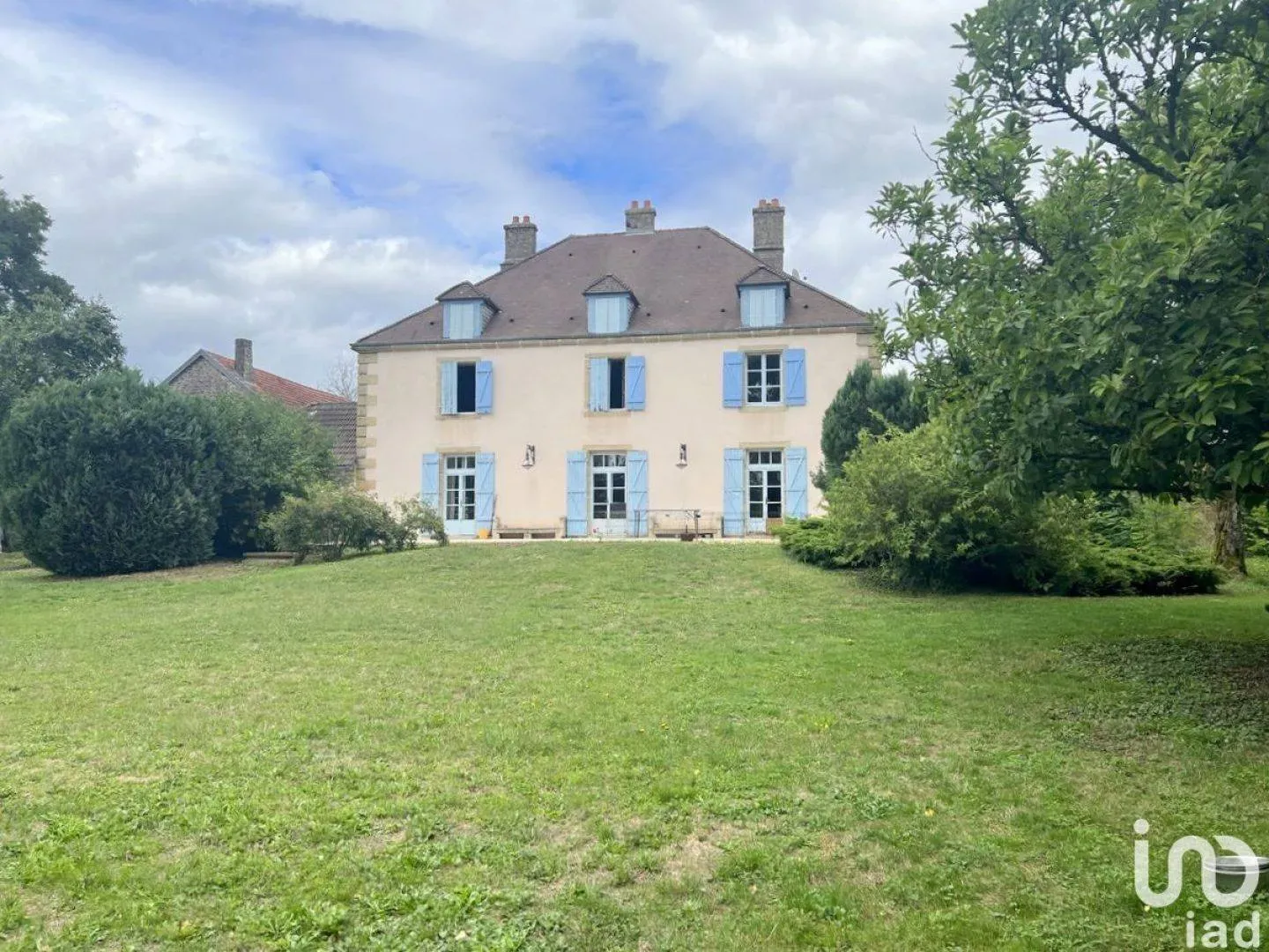 Maison de 250 m² à Haute Amance (52600)