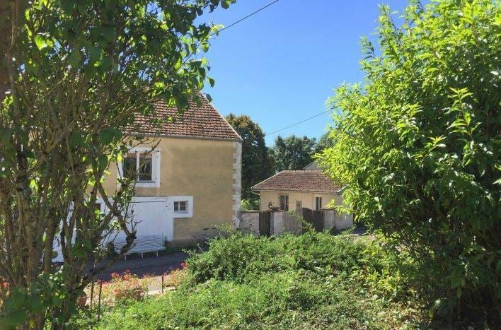 Maison de 80 m² à Villegusien Le Lac