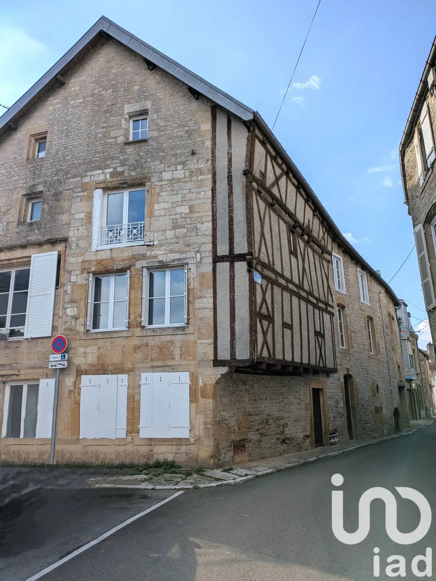 Maison de 184 m² à Langres (52200)