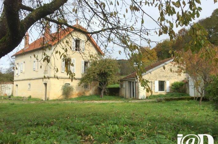 Maison de 100 m² à Bay Sur Aube