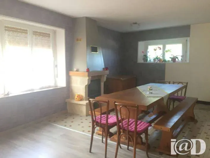 Maison de 160 m² à Laferté Sur Amance (52500)